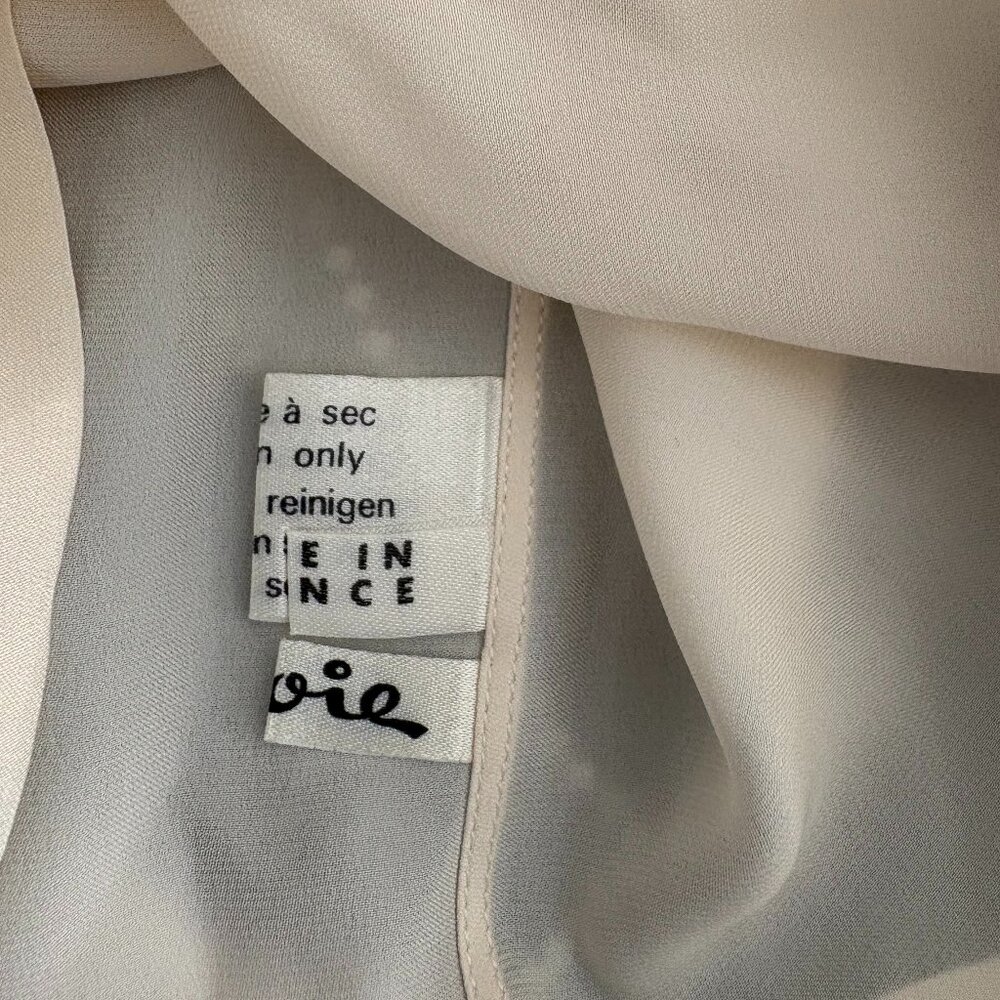 Vintage Ivory Silk Chanel Blouse Size 40 (Euro) - Picture 7 of 10
